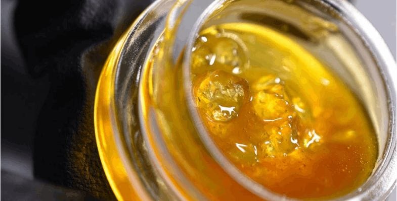 Live resin is a cannabis concentrate that's famous among marijuana smokers for its ability to retain the pleasant aromas and flavours of the strain it was extracted from.  