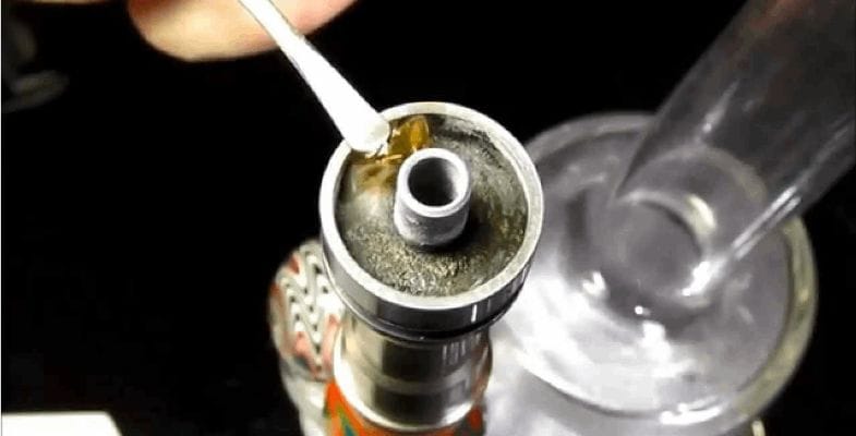 A dab rig is a water pipe with a heated nail to burn the concentrate and a water chamber to cool the vapour as you inhale.