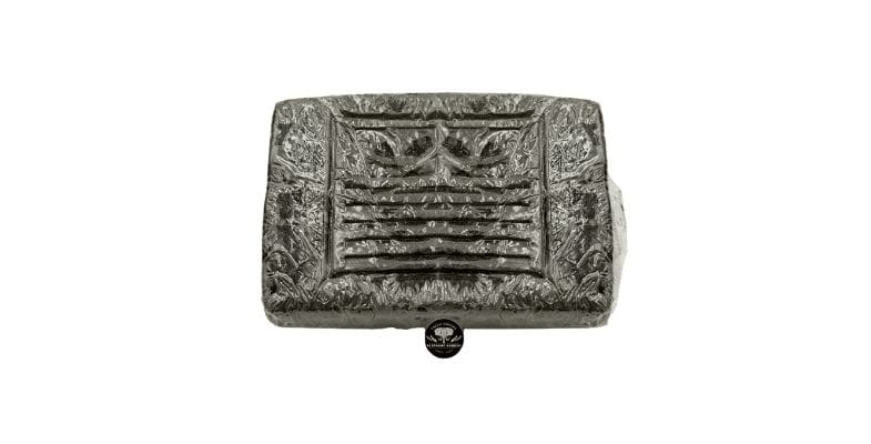 First up is the regal Kashmir AAAA Hash. If hash had a royal family, this would be the crowned prince.  