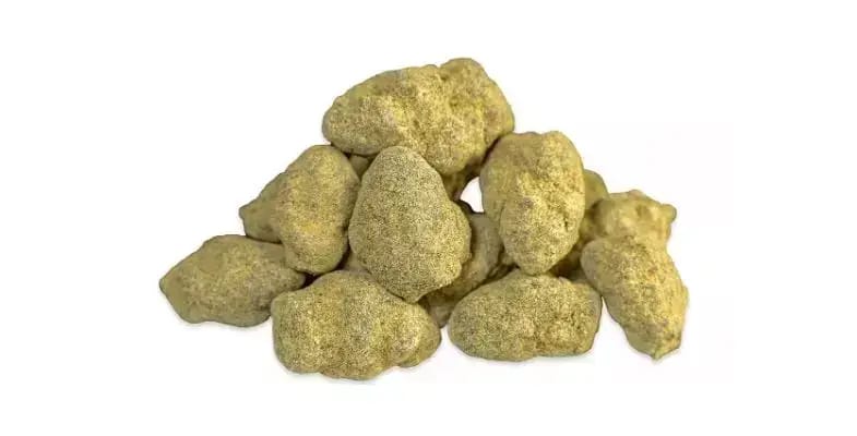 People who have smoked moonrock weed often describe its smoke as big, full, and fragrant.