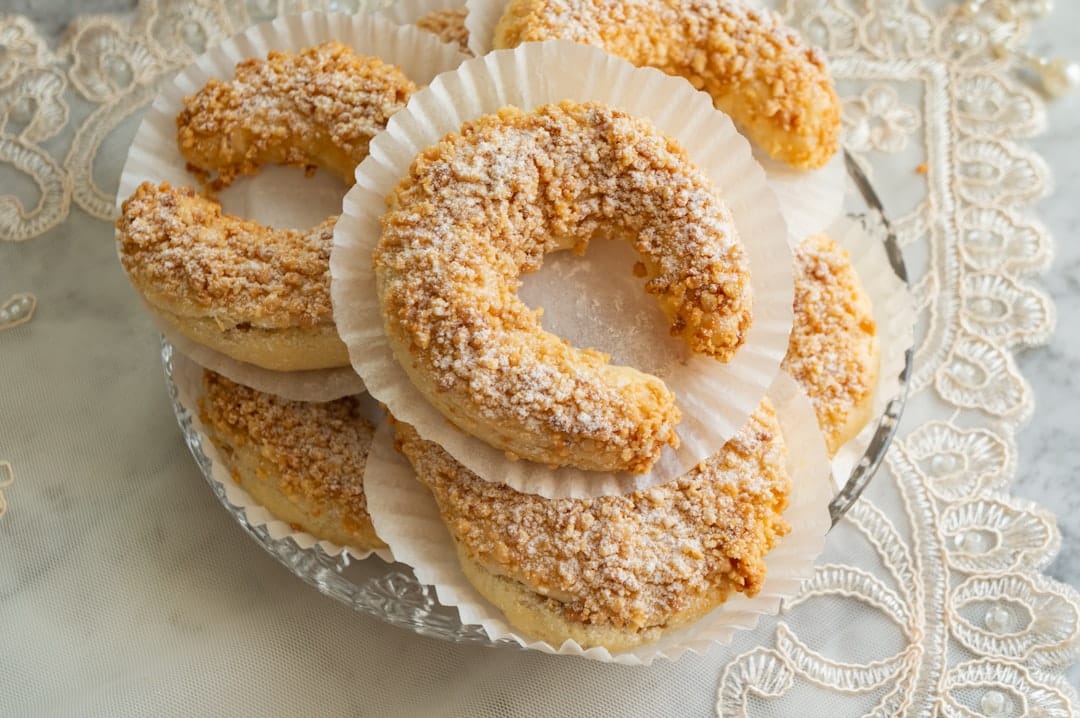Sweet Italian biscotti pastries representing the dessert flavour profile of Black Biscotti cannabis